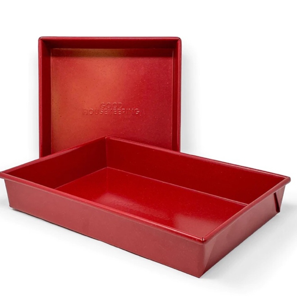 Good Housekeeping 2 piece Baking pans in Red